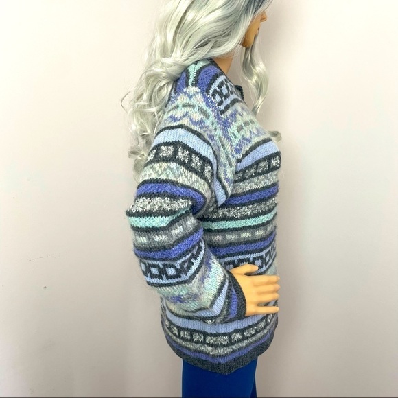 Portraits by Northern Isles Hand-Knit Cardigan | Button Down - Picture 4 of 10